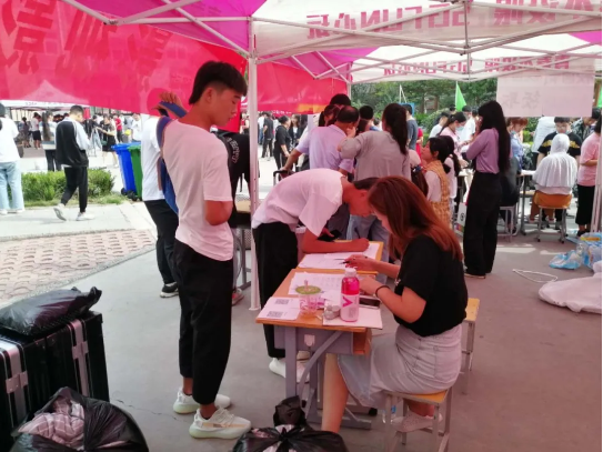 【西瑪風(fēng)機】幫扶貧困家庭雙胞胎圓夢助學(xué)